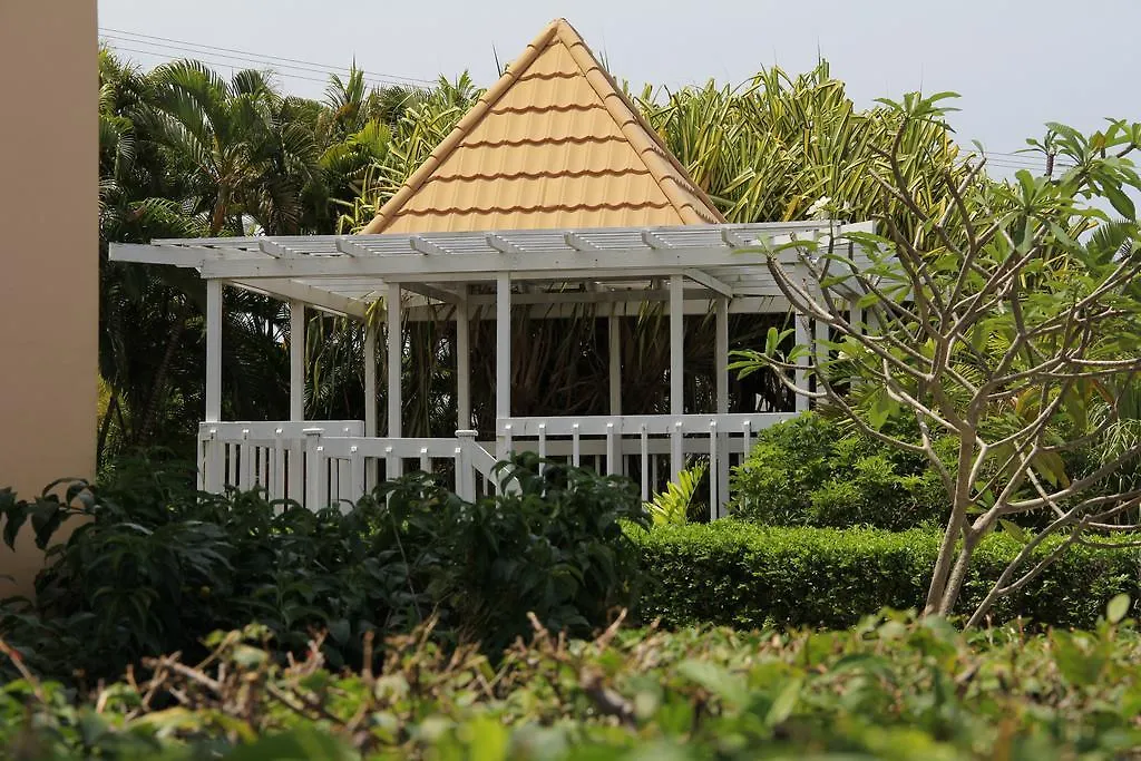 The Atrium At Ironshore مونتيغو باي