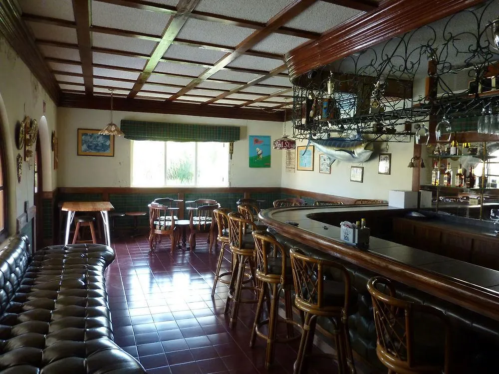 The Atrium At Ironshore 몬테고 베이